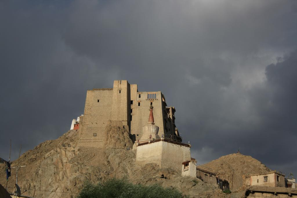 Travellers House Hotel Leh Luaran gambar